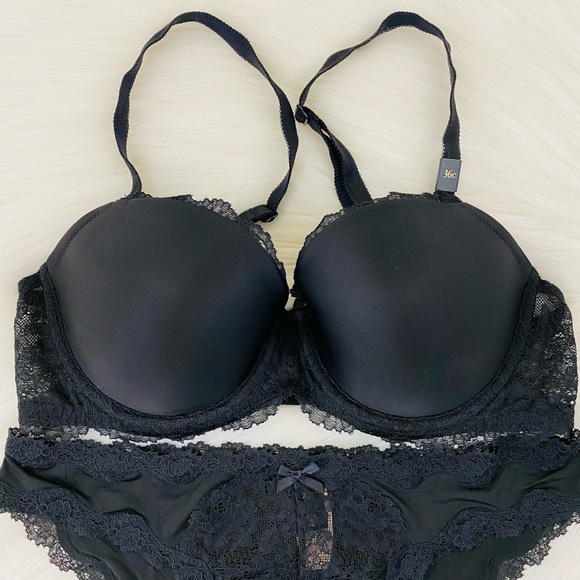36C/M Victoria’s Secret Lined Demi Bra & Cheekini Set - Picture 4 of 11